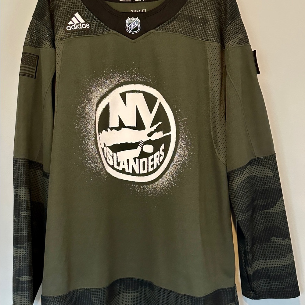Adidas Men's New York Islanders Salute To Service Military Appreciation Jersey
